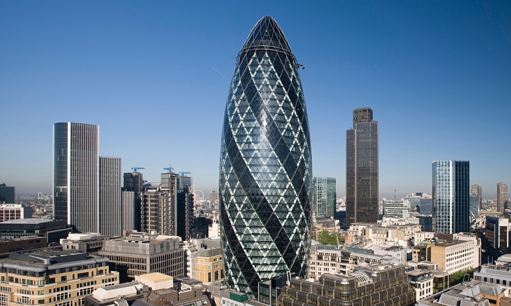 Небоскреб Мэри-Экс или Gherkin, Лондон, Англия Небоскреб Мэри-Экс или Gherkin, Лондон, Англия