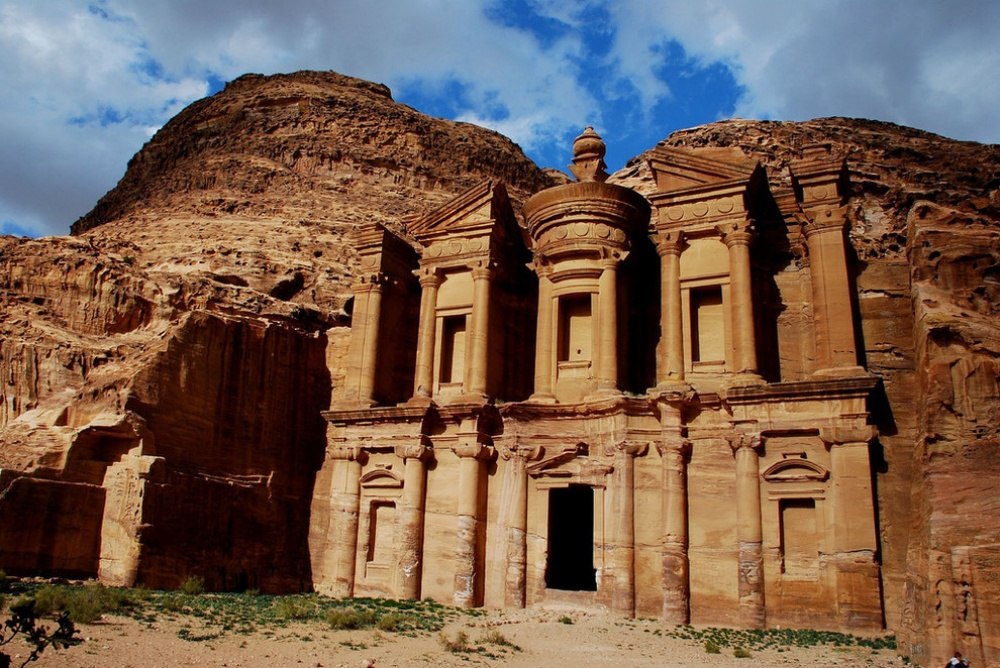 25 сказочных мест со всей планеты (Город Петра, Иордания)