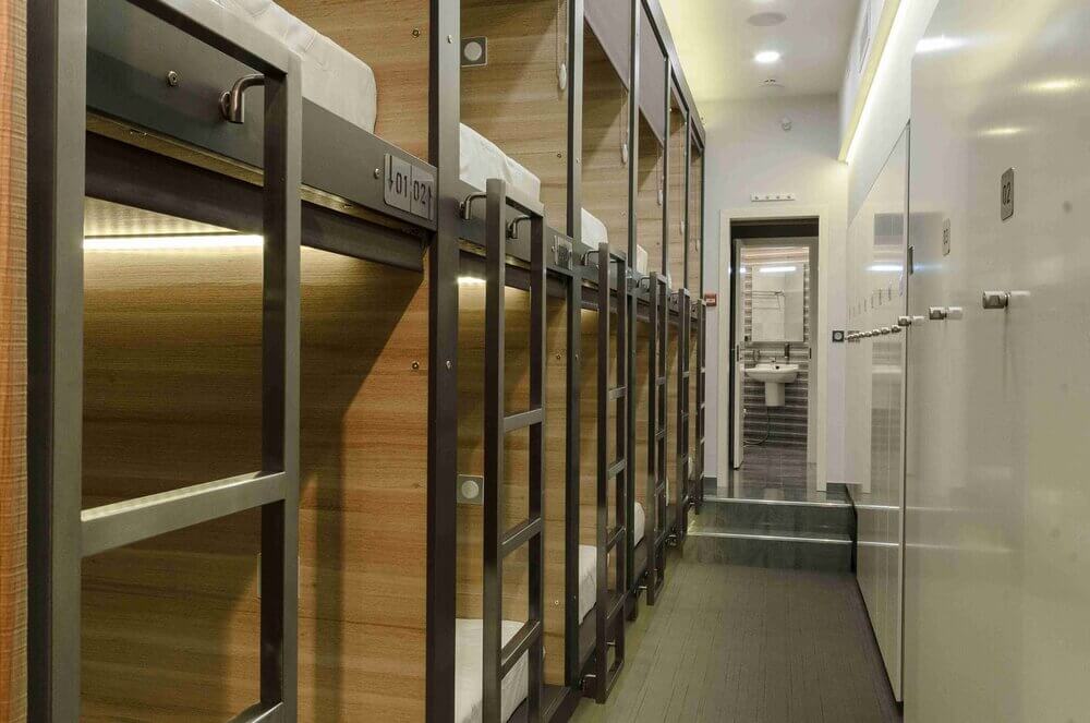 Капсульный Отель Капсула (Capsula Hotel)