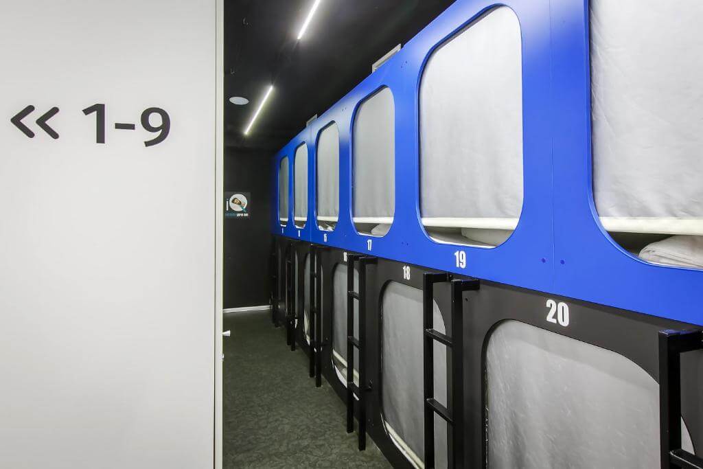 Капсульный Отель Капсула (Capsula Hotel)