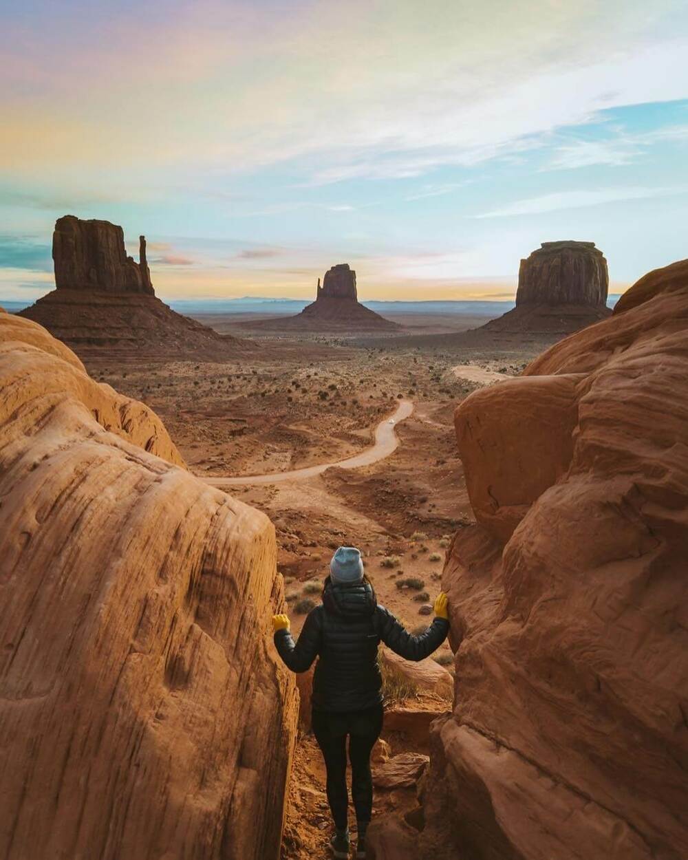 Долина Монументов (Monument Valley Park)