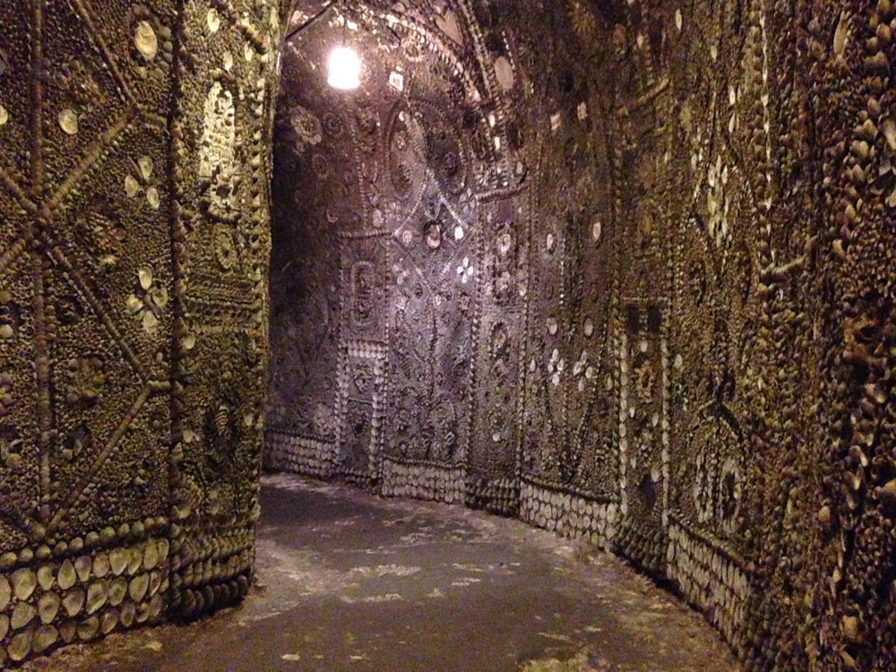 Грот ракушек (Shell Grotto) – интригующая достопримечательность Великобритании