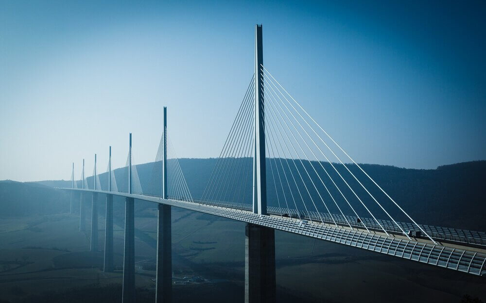 Мост Миллау (Millau Viaduct) — самый высокий мост в мире