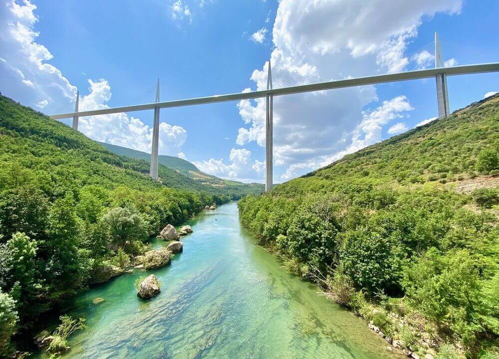 Мост Миллау (Millau Viaduct) — самый высокий мост в мире